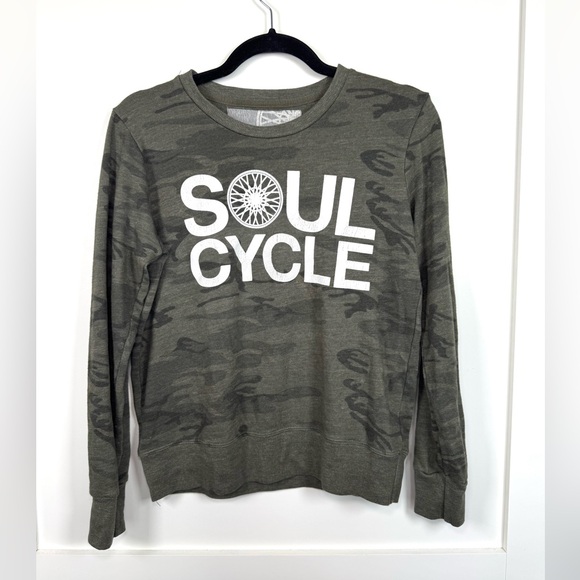 SoulCycle Green Camo Crewneck Sweatshirt Size XS - Picture 1 of 6